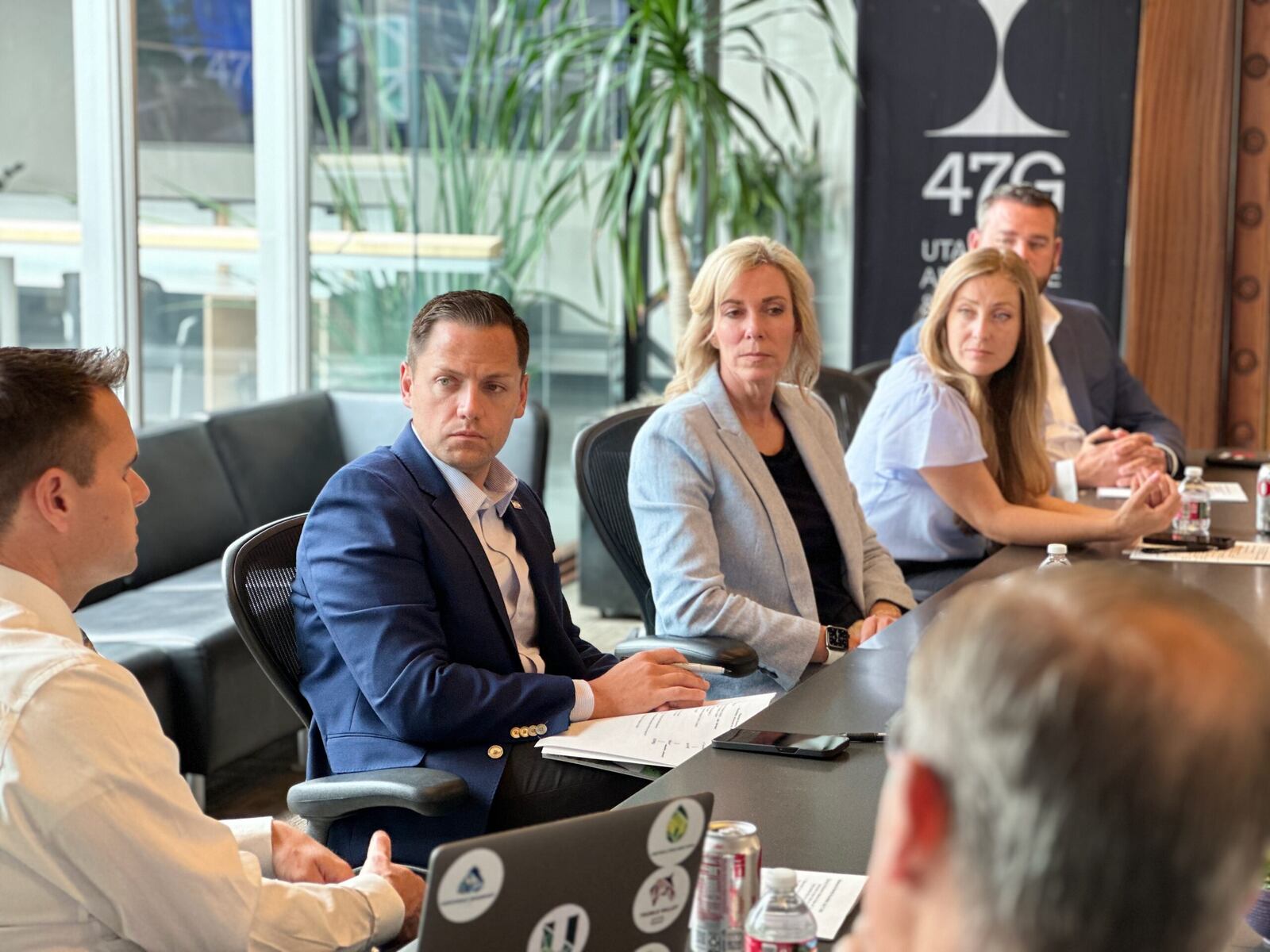 A roundtable on advanced air mobility with key stakeholders.