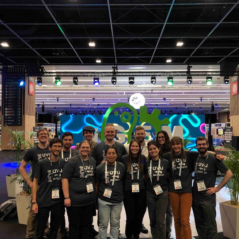 Utah Valley University student biotechnologists presented research on reducing Utah Lake’s harmful algal blooms in Paris, France.