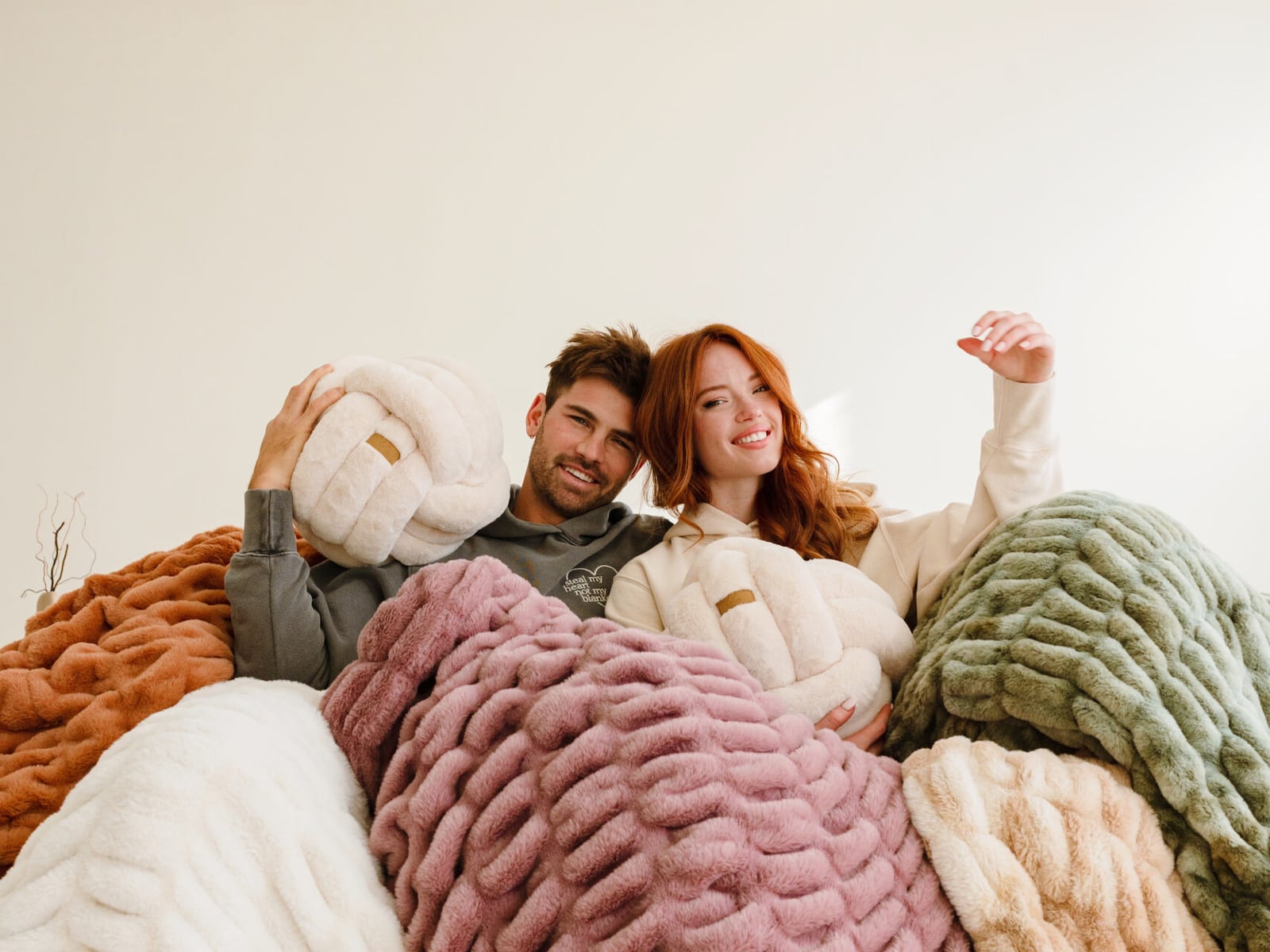 And, in honor of his mother, donates “the internet’s softest blankets” to women receiving treatment for Stage 4 breast cancer at the Huntsman Cancer Institute.
