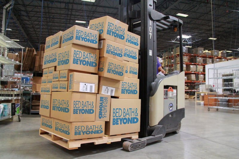 How Overstock put itself in prime position to capture the Bed Bath & Beyond branding.