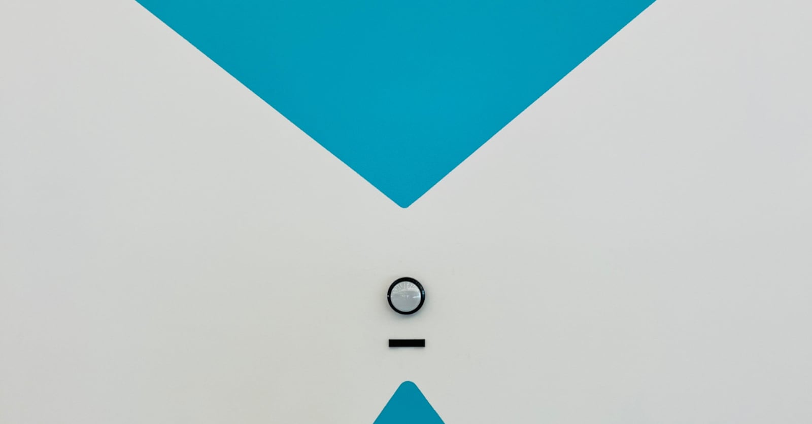 Big turquoise arrows. | Photo courtesy of Pluralsight