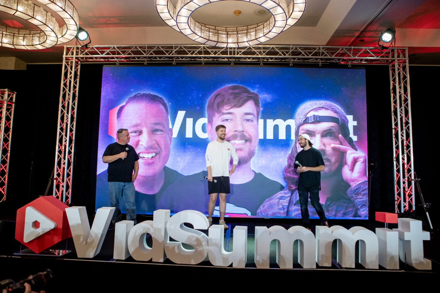 Derral Eves, founder of Creatus, Vidsummit and the YouTube Formula, on the ups and downs of his career and how he produced the #1 crowdfunded TV series ever.